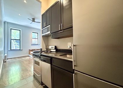 West 10th Street - Photo 1