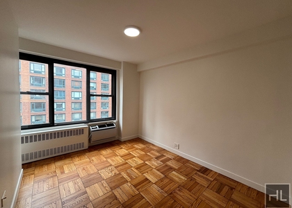 Fourth Avenue - Photo 1