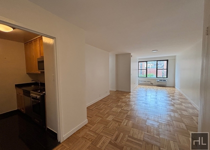 Fourth Avenue - Photo 1