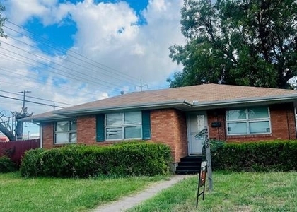 2502 Lakewood Drive - Photo 1