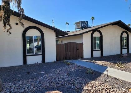 6713 E Cheery Lynn Road - Photo 1