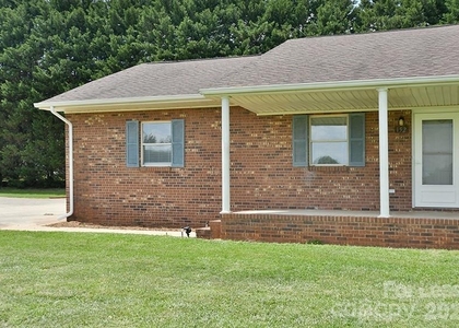 152 Glen Gar Drive - Photo 1
