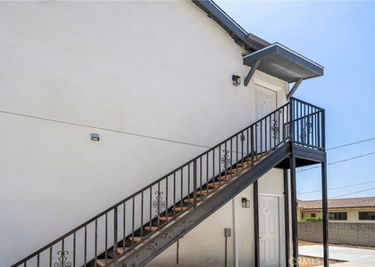 2425 Myrtle Avenue - Photo 1