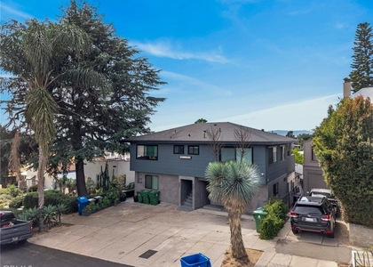 901 Micheltorena - Photo 1
