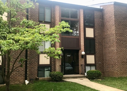 9707 Kings Crown Court - Photo 1