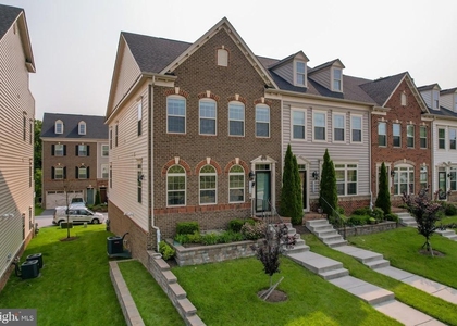 10536 My Girl Place - Photo 1