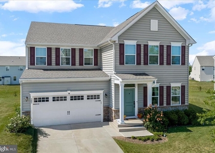 305 Goodwick Drive - Photo 1