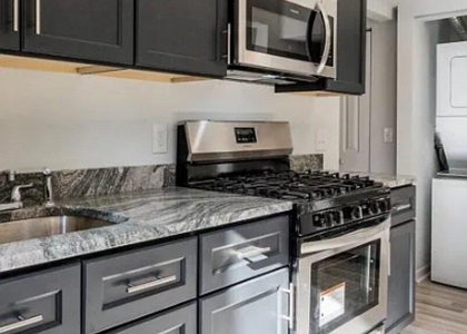 529 16th Street Ne - Photo 1