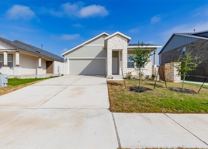 591 Avre Loop - Photo 1