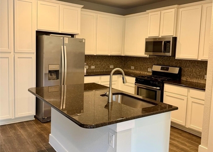 7403 Pantherpaw St - Photo 1
