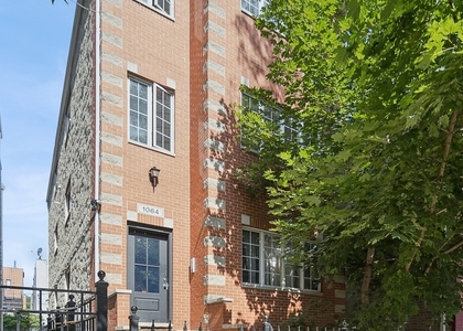 1064 N Marshfield Avenue - Photo 1