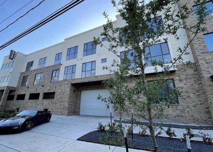 2727 Houston Avenue - Photo 1