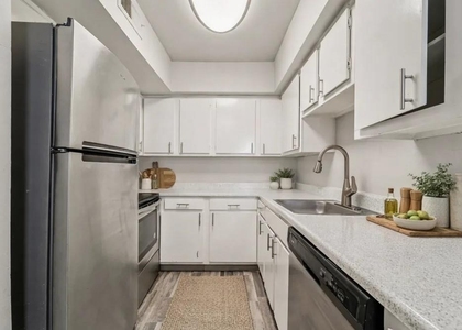 2815 Greenridge Drive - Photo 1