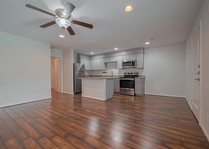 5333 Richmond Avenue - Photo 1