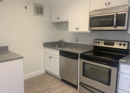 616 Portland - Photo 1