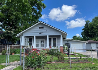 1233 Morris Street - Photo 1