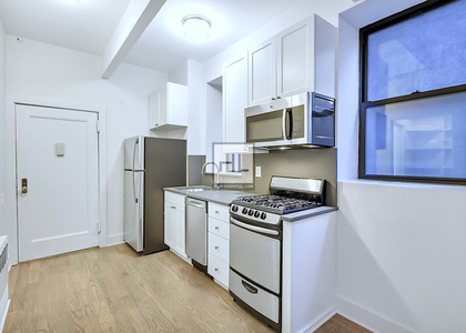 East 25th Street - Photo 1