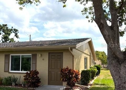 302 Canton Court - Photo 1