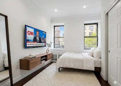 338 East 55th Street - Photo 1