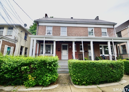 407 East Avenue - Photo 1