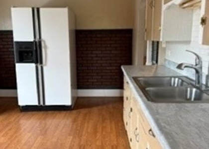 234 6th St - Photo 1