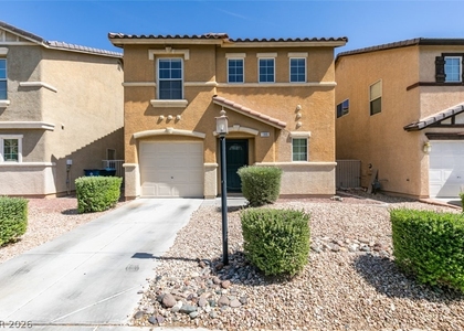 186 Gilliflower Avenue - Photo 1