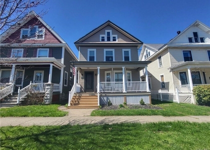 37 Niagara Street - Photo 1