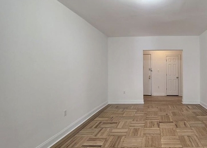 61-40 Saunders St - Photo 1
