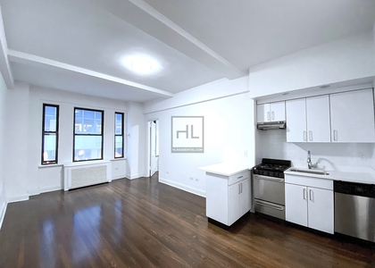 East 46th Street - Photo 1