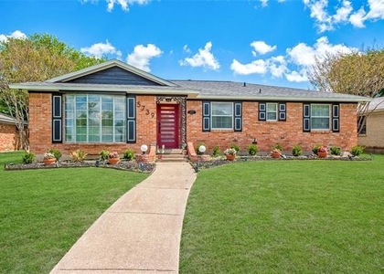 5739 Banting Way - Photo 1