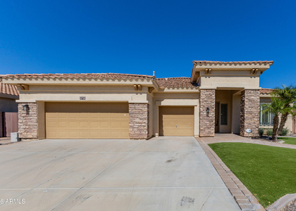 2324 W Blaylock Drive W - Photo 1