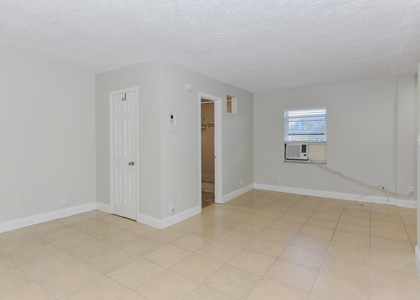605 N Federal Highway - Photo 1