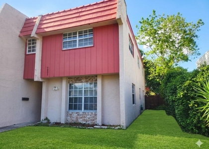 7931 Sw 7th Place - Photo 1