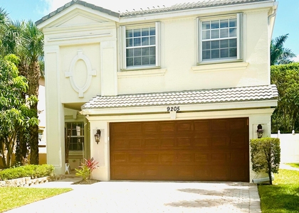 9205 Dupont Place - Photo 1