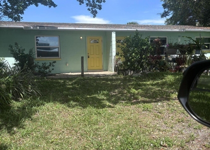 202 W Balboa Street - Photo 1