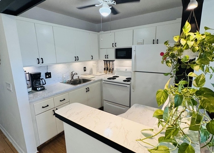 16 Windsor A - Photo 1