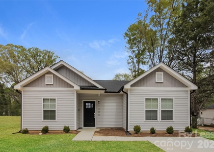 1300 W Walnut Avenue - Photo 1