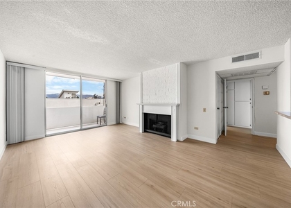421 La Fayette - Photo 1
