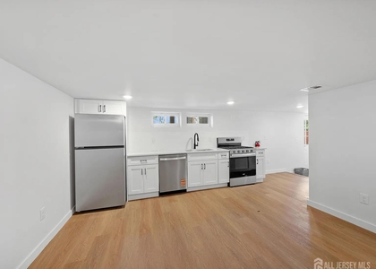 3 Meadow Road - Photo 1