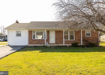120 Meadowlark Lane - Photo 1