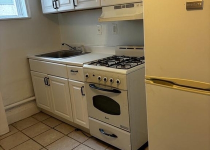 918 S 12th Street - Photo 1