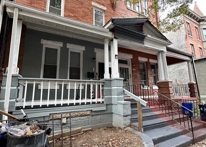 2258 N Park Avenue - Photo 1