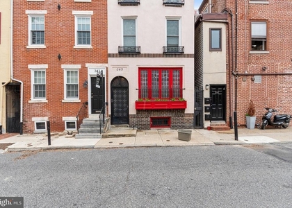 345 S Hicks Street - Photo 1