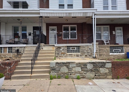 4013 Creston St - Photo 1