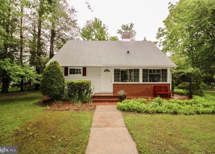 400 Dean Drive - Photo 1
