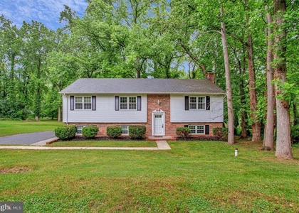 607 Ridge Drive - Photo 1