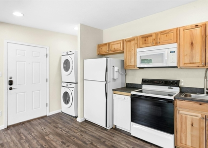 904 Philco Dr - Photo 1
