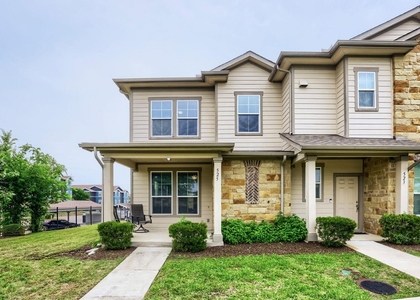 525 N Heatherwilde Blvd - Photo 1