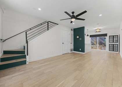 3806 Southridge Dr - Photo 1