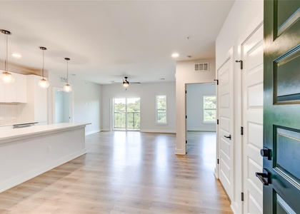 2500 Longview St - Photo 1